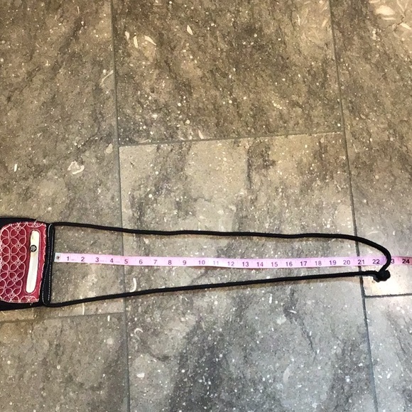 Sherpani Piperle crossbody, red and black - Picture 4 of 12